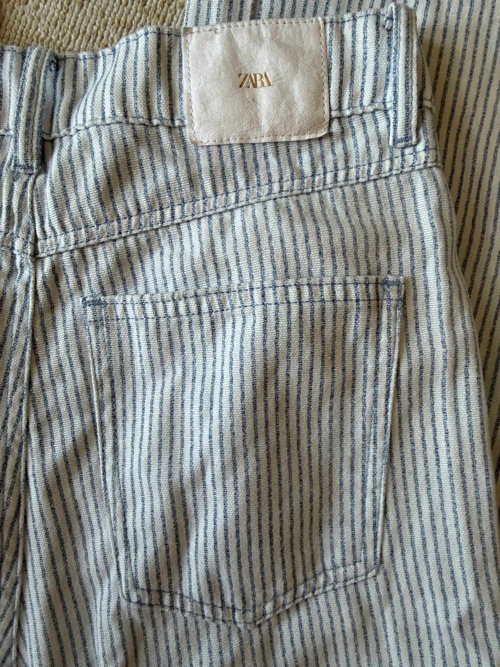 Zara Light Blue and White Pinstripe Jeans size 2